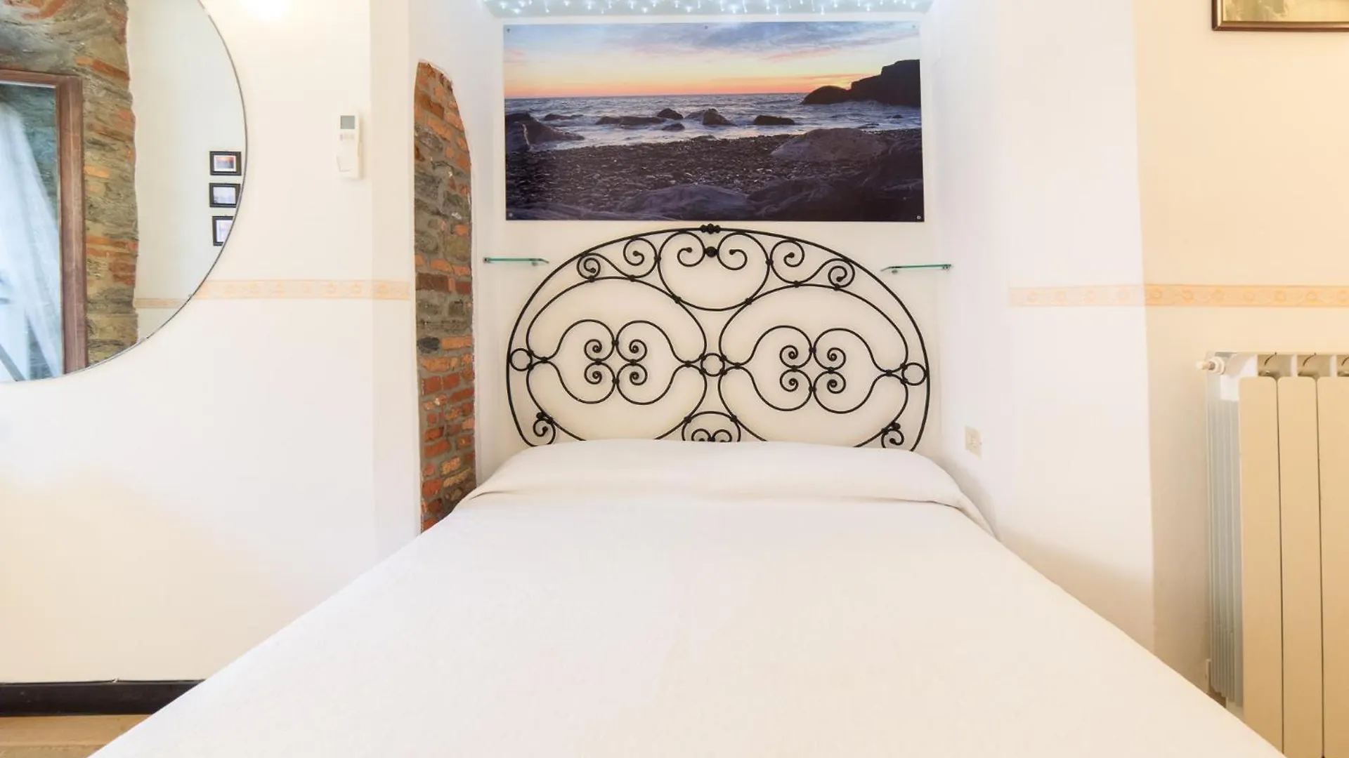 The Vernazza Main Plaza - Rooms & Suites Italien