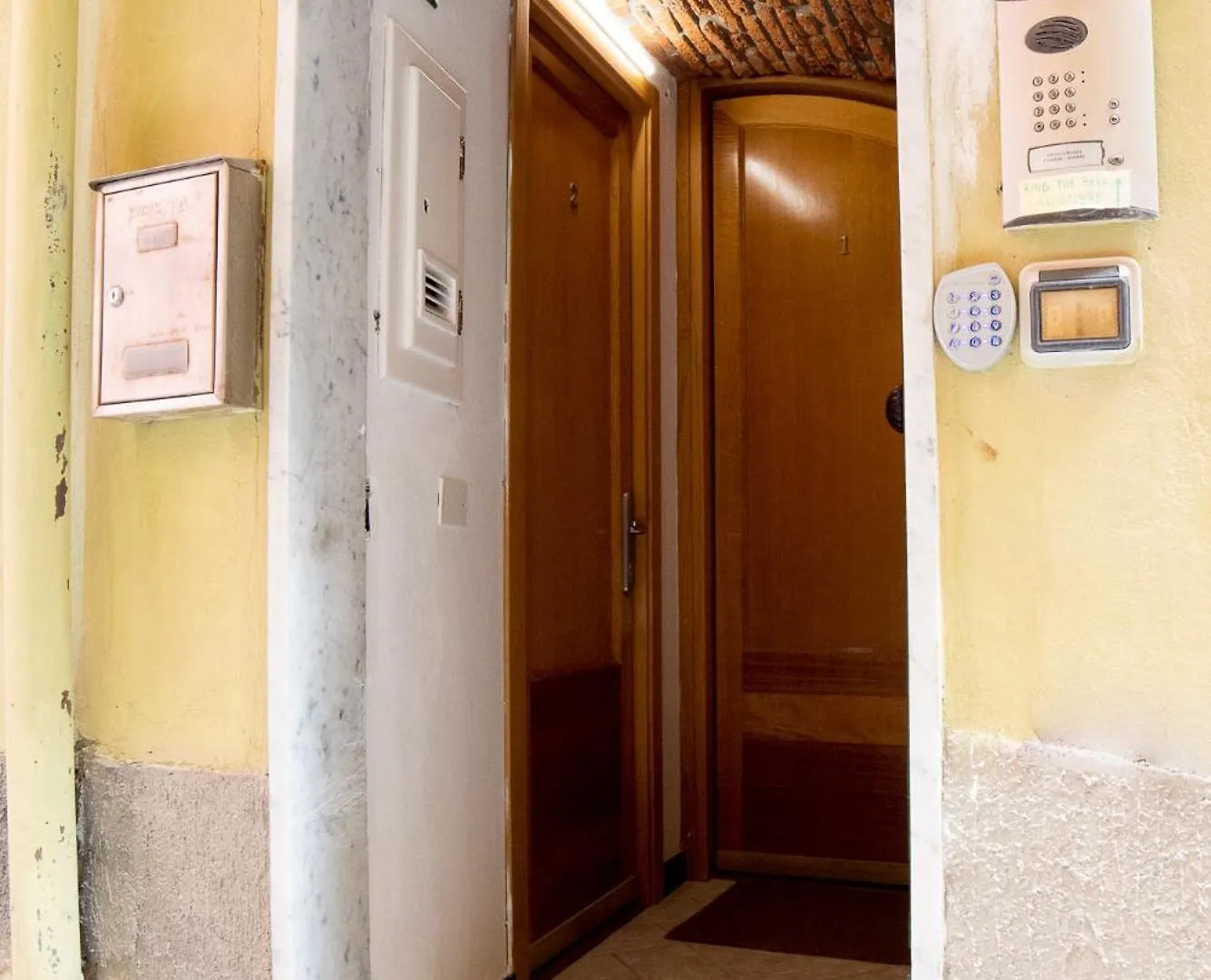 The Vernazza Main Plaza - Rooms & Suites 0*,  Italien
